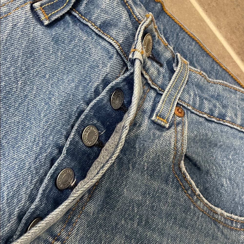 Levi’s 501® ORIGINAL CROPPED JEANS size 27X26 - Picture 7 of 14